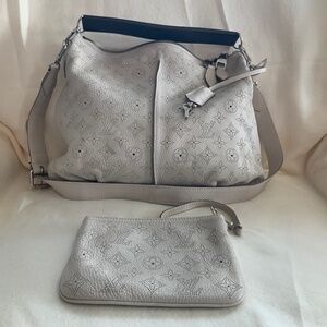 Louis Vuitton Mahina Selene Monogram PM Blanc Shoulder Bag.
